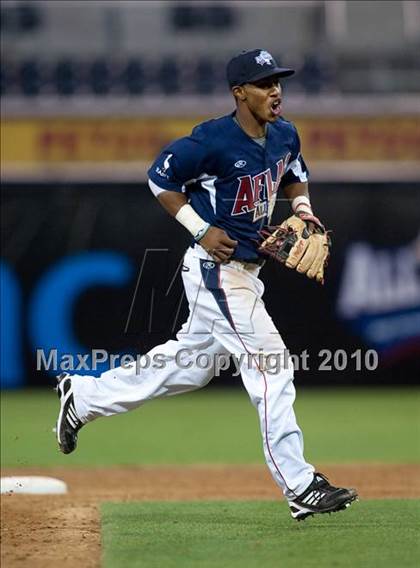 Thumbnail 3 in Aflac All-American Baseball Classic 2010 photogallery.