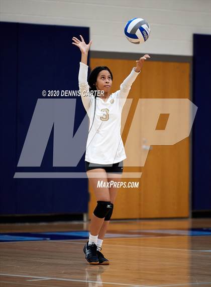 Thumbnail 3 in Sprayberry vs. Pope (Tri Match) photogallery.