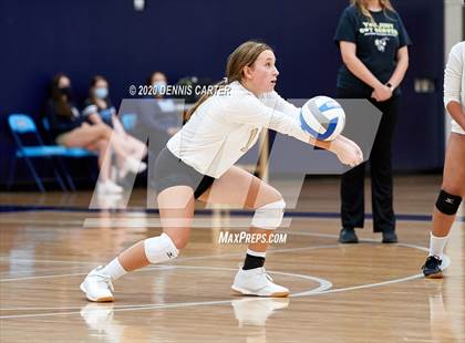 Thumbnail 3 in Sprayberry vs. Pope (Tri Match) photogallery.