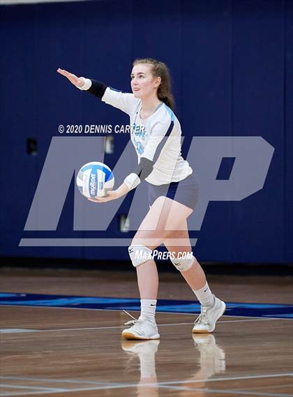 Thumbnail 2 in Sprayberry vs. Pope (Tri Match) photogallery.