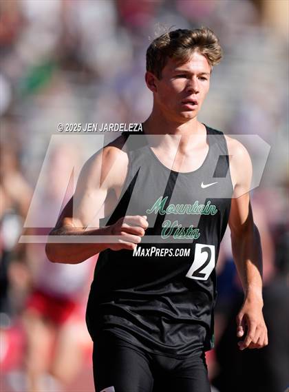 Thumbnail 3 in CHSAA Final 5A (3200 Meters) photogallery.