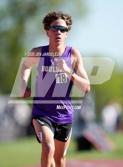 Thumbnail 1 in CHSAA Final 5A (3200 Meters) photogallery.