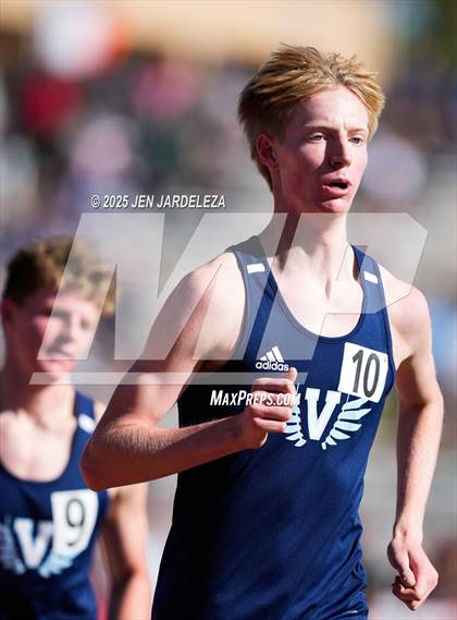 Thumbnail 2 in CHSAA Final 5A (3200 Meters) photogallery.
