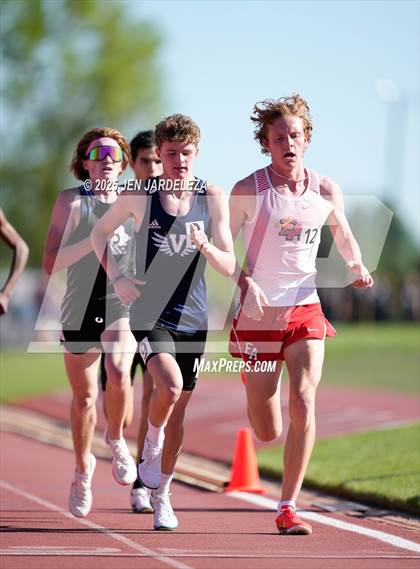 Thumbnail 1 in CHSAA Final 5A (3200 Meters) photogallery.