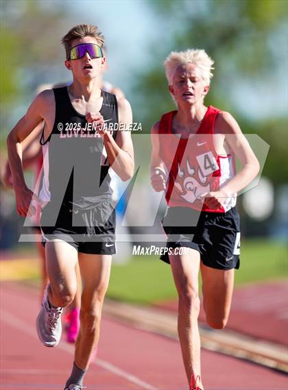 Thumbnail 2 in CHSAA Final 5A (3200 Meters) photogallery.