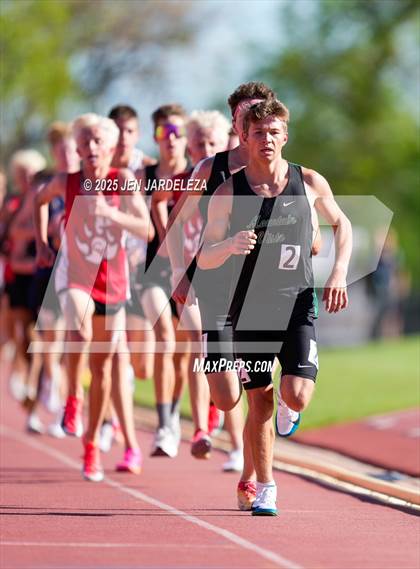Thumbnail 1 in CHSAA Final 5A (3200 Meters) photogallery.