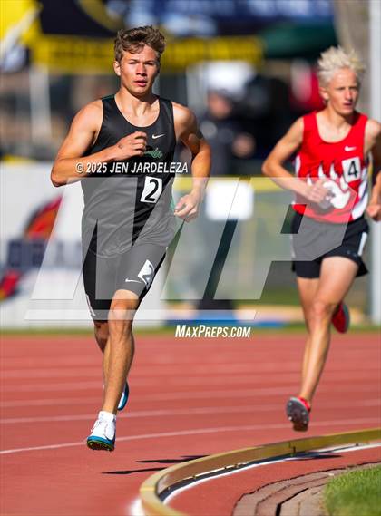 Thumbnail 1 in CHSAA Final 5A (3200 Meters) photogallery.