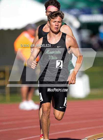 Thumbnail 2 in CHSAA Final 5A (3200 Meters) photogallery.