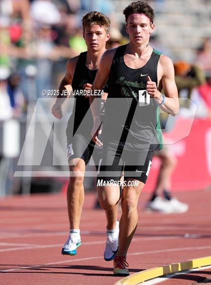 Thumbnail 3 in CHSAA Final 5A (3200 Meters) photogallery.