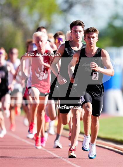 Thumbnail 1 in CHSAA Final 5A (3200 Meters) photogallery.
