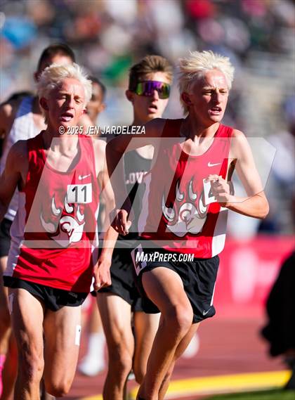 Thumbnail 2 in CHSAA Final 5A (3200 Meters) photogallery.