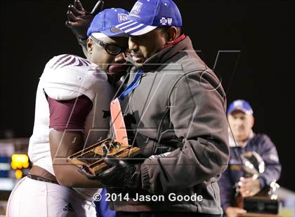 Thumbnail 2 in Trezevant vs. Fulton (TSSAA Division I Class 4A BlueCross Bowl)  photogallery.