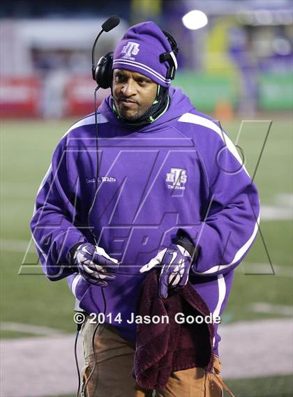 Thumbnail 1 in Trezevant vs. Fulton (TSSAA Division I Class 4A BlueCross Bowl)  photogallery.