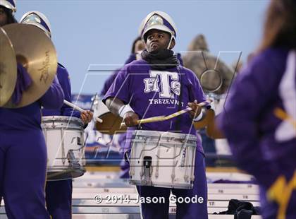 Thumbnail 3 in Trezevant vs. Fulton (TSSAA Division I Class 4A BlueCross Bowl)  photogallery.