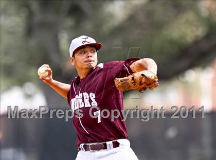 Thumbnail 3 in Lee [Robert E.] v Langham Creek (Gary Herrington Invitational) photogallery.