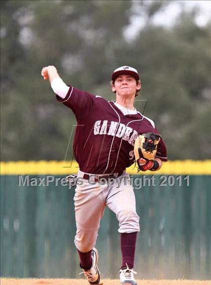 Thumbnail 1 in Lee [Robert E.] v Langham Creek (Gary Herrington Invitational) photogallery.