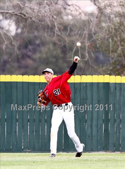 Thumbnail 2 in Lee [Robert E.] v Langham Creek (Gary Herrington Invitational) photogallery.