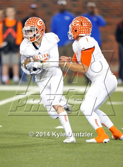 Thumbnail 3 in Gilmer vs. Celina (UIL 4A Division 2 Semifinal) photogallery.