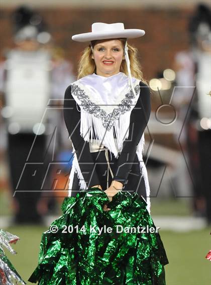 Thumbnail 3 in Gilmer vs. Celina (UIL 4A Division 2 Semifinal) photogallery.