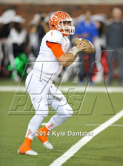 Thumbnail 2 in Gilmer vs. Celina (UIL 4A Division 2 Semifinal) photogallery.