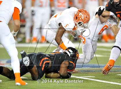 Thumbnail 1 in Gilmer vs. Celina (UIL 4A Division 2 Semifinal) photogallery.