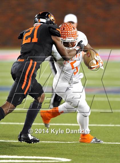Thumbnail 2 in Gilmer vs. Celina (UIL 4A Division 2 Semifinal) photogallery.