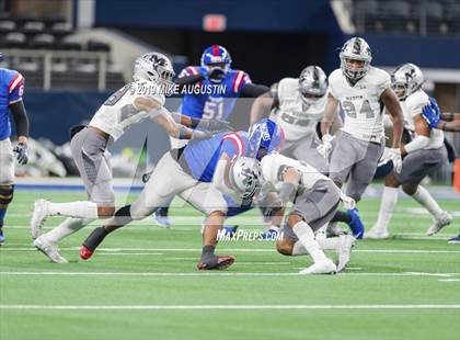 Thumbnail 1 in Martin vs. Duncanville (6A DI Reg Semi-Final Playoff) photogallery.