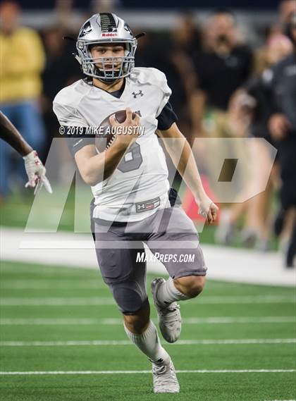 Thumbnail 2 in Martin vs. Duncanville (6A DI Reg Semi-Final Playoff) photogallery.