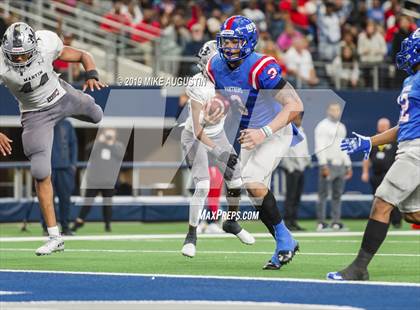 Thumbnail 3 in Martin vs. Duncanville (6A DI Reg Semi-Final Playoff) photogallery.