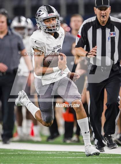 Thumbnail 3 in Martin vs. Duncanville (6A DI Reg Semi-Final Playoff) photogallery.