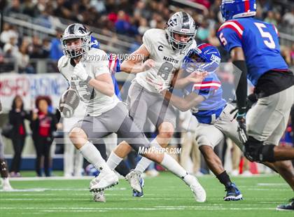 Thumbnail 2 in Martin vs. Duncanville (6A DI Reg Semi-Final Playoff) photogallery.