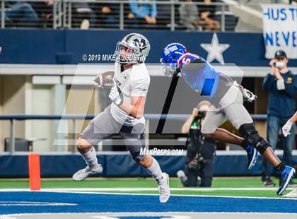 Thumbnail 1 in Martin vs. Duncanville (6A DI Reg Semi-Final Playoff) photogallery.