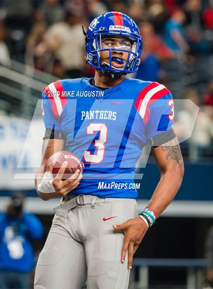 Thumbnail 1 in Martin vs. Duncanville (6A DI Reg Semi-Final Playoff) photogallery.