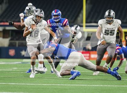 Thumbnail 3 in Martin vs. Duncanville (6A DI Reg Semi-Final Playoff) photogallery.
