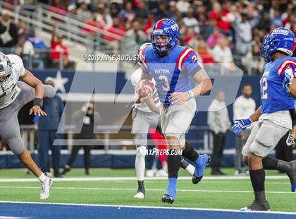 Thumbnail 1 in Martin vs. Duncanville (6A DI Reg Semi-Final Playoff) photogallery.