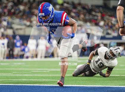 Thumbnail 2 in Martin vs. Duncanville (6A DI Reg Semi-Final Playoff) photogallery.