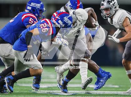 Thumbnail 3 in Martin vs. Duncanville (6A DI Reg Semi-Final Playoff) photogallery.