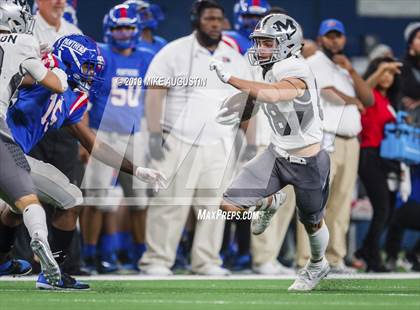 Thumbnail 3 in Martin vs. Duncanville (6A DI Reg Semi-Final Playoff) photogallery.