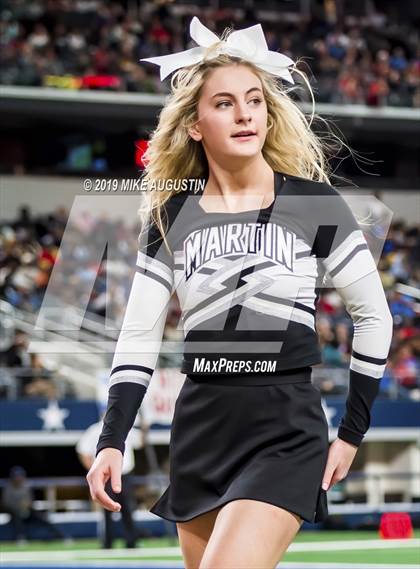Thumbnail 1 in Martin vs. Duncanville (6A DI Reg Semi-Final Playoff) photogallery.