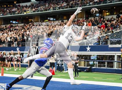 Thumbnail 2 in Martin vs. Duncanville (6A DI Reg Semi-Final Playoff) photogallery.