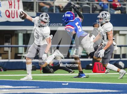 Thumbnail 3 in Martin vs. Duncanville (6A DI Reg Semi-Final Playoff) photogallery.