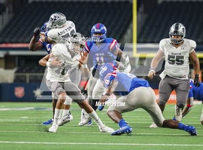 Thumbnail 2 in Martin vs. Duncanville (6A DI Reg Semi-Final Playoff) photogallery.
