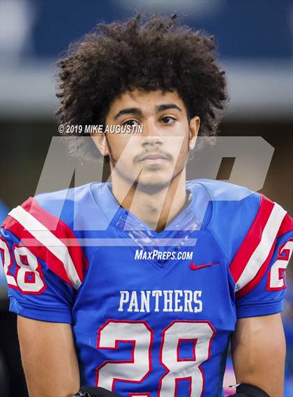Thumbnail 2 in Martin vs. Duncanville (6A DI Reg Semi-Final Playoff) photogallery.