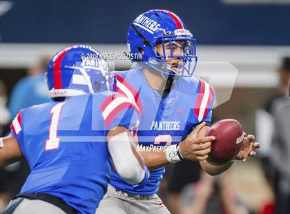 Thumbnail 3 in Martin vs. Duncanville (6A DI Reg Semi-Final Playoff) photogallery.