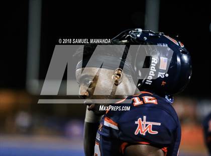 Thumbnail 3 in Bishop Amat @ Chaminade photogallery.