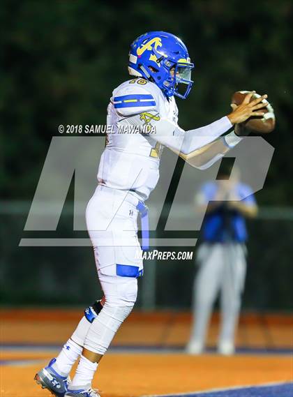Thumbnail 3 in Bishop Amat @ Chaminade photogallery.