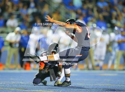 Thumbnail 3 in Bishop Amat @ Chaminade photogallery.