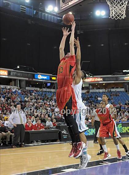 Thumbnail 2 in Sheldon vs. Jesuit (CIF D1 NorCal Regional Final) photogallery.
