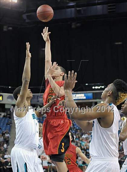 Thumbnail 3 in Sheldon vs. Jesuit (CIF D1 NorCal Regional Final) photogallery.