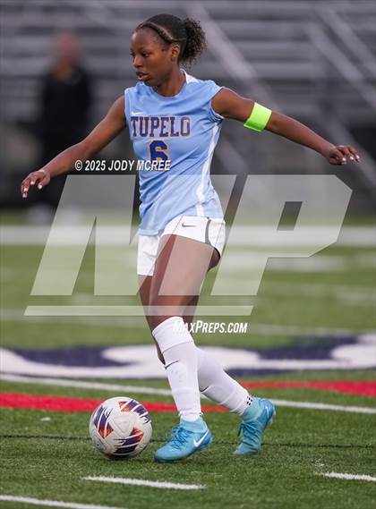 Thumbnail 3 in Lewisburg vs. Tupelo photogallery.